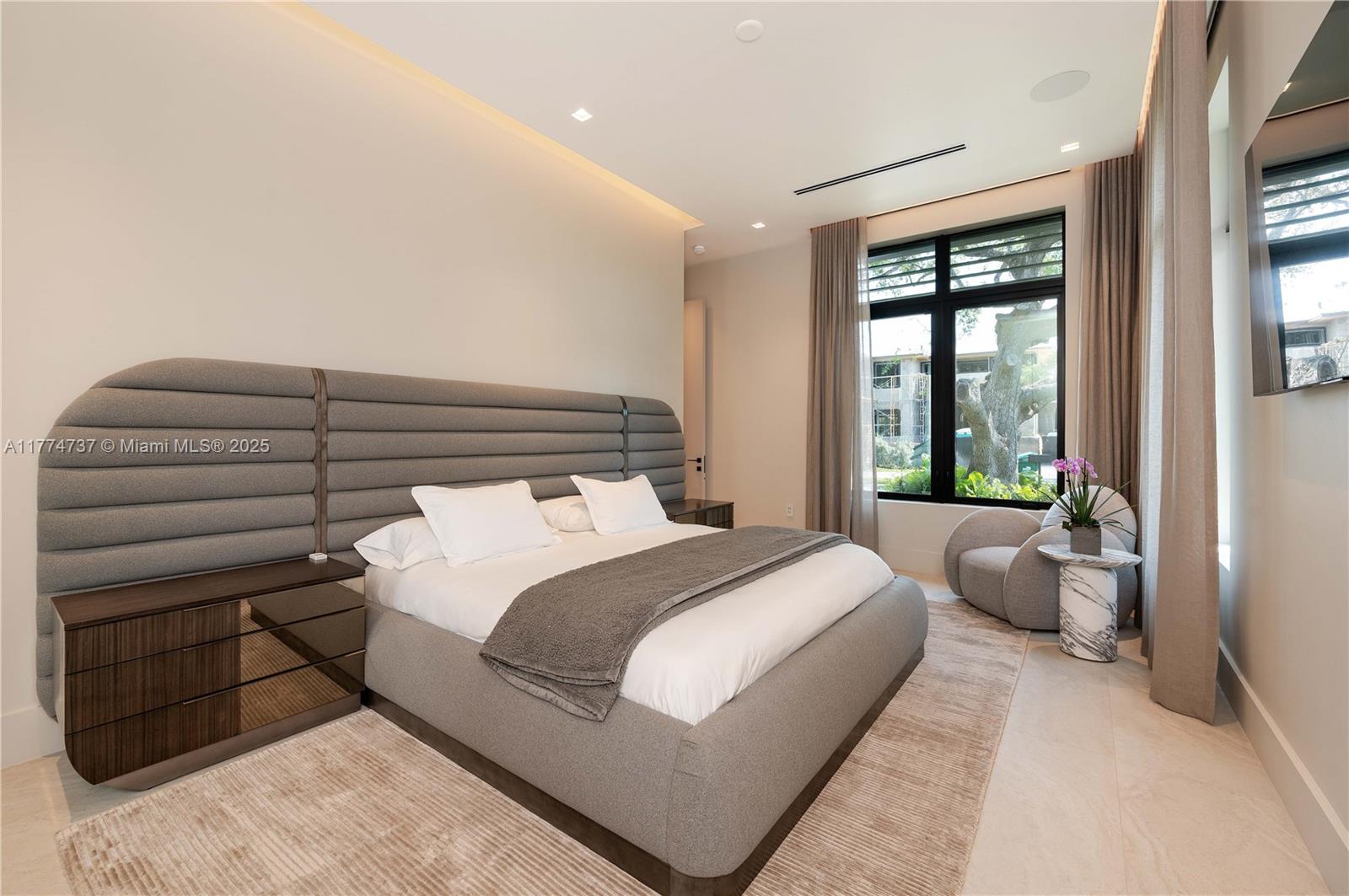 COCONUT PALM ESTATES - Residential