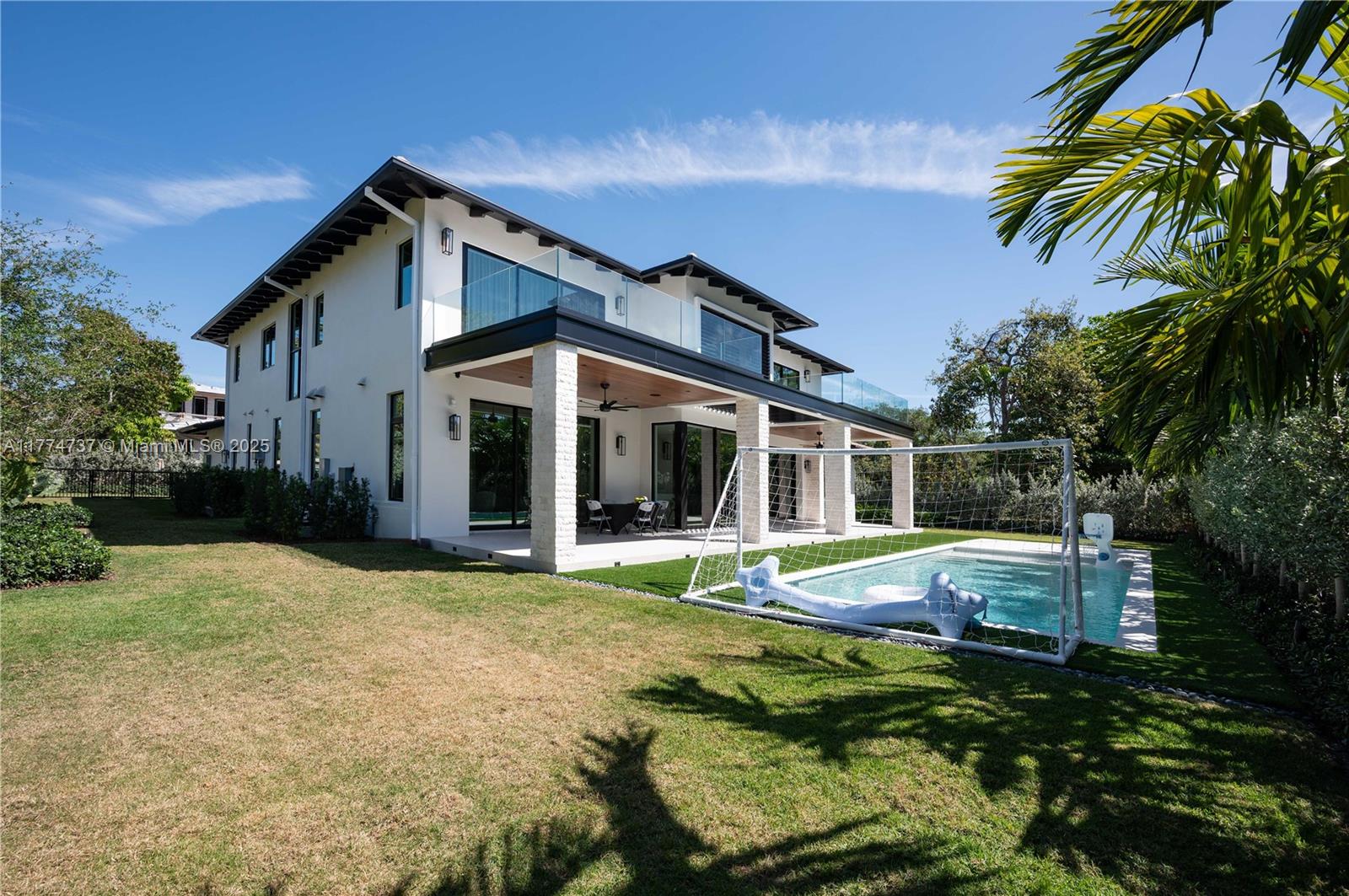 COCONUT PALM ESTATES - Residential