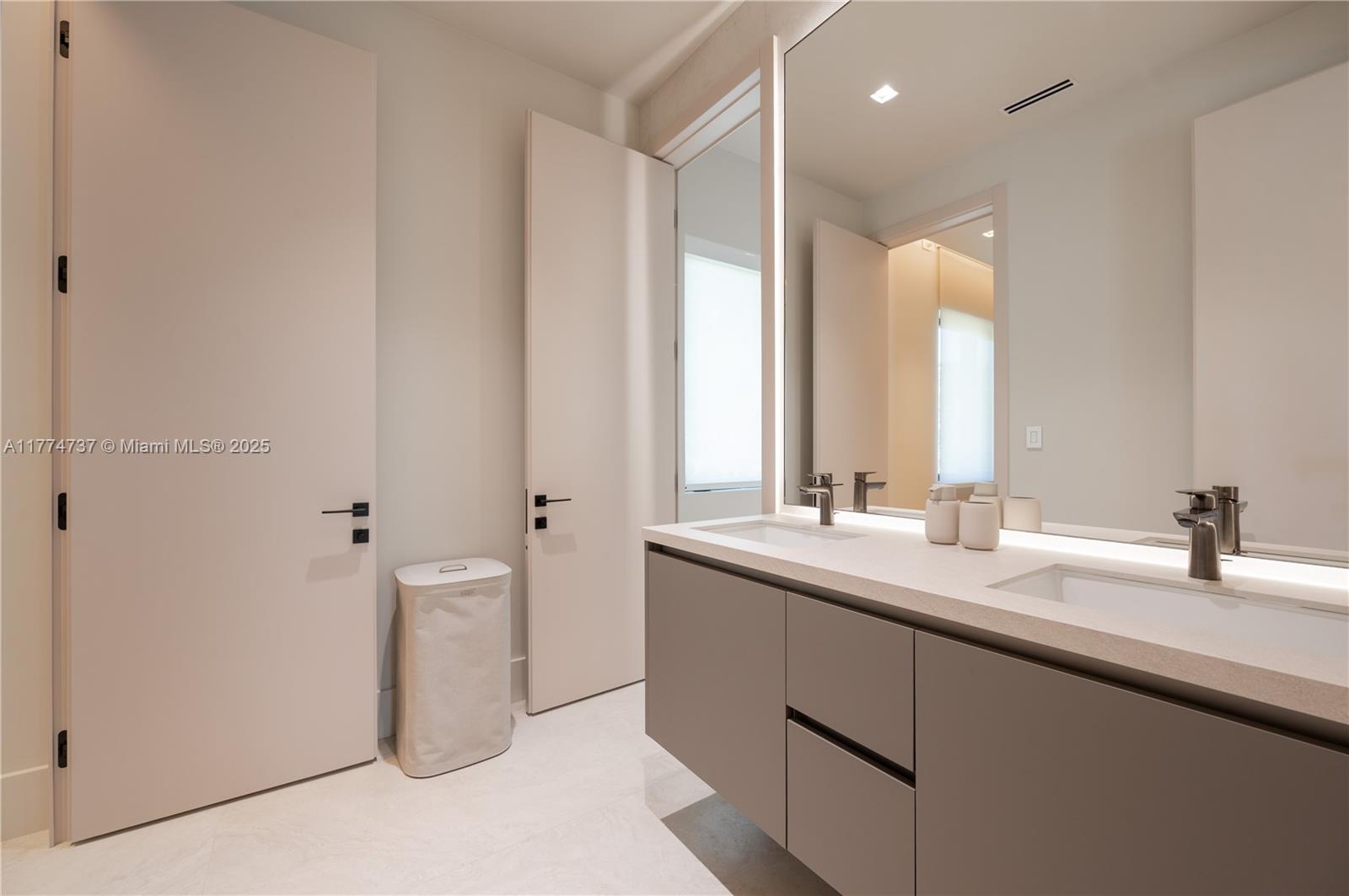 COCONUT PALM ESTATES - Residential