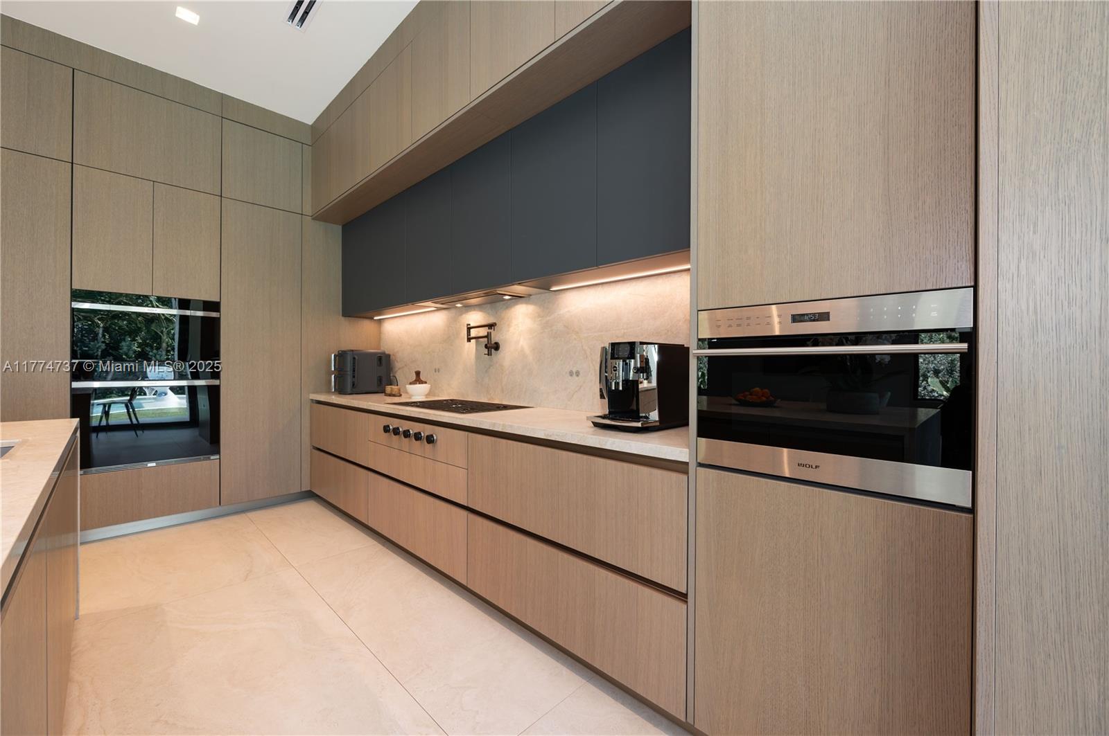 COCONUT PALM ESTATES - Residential