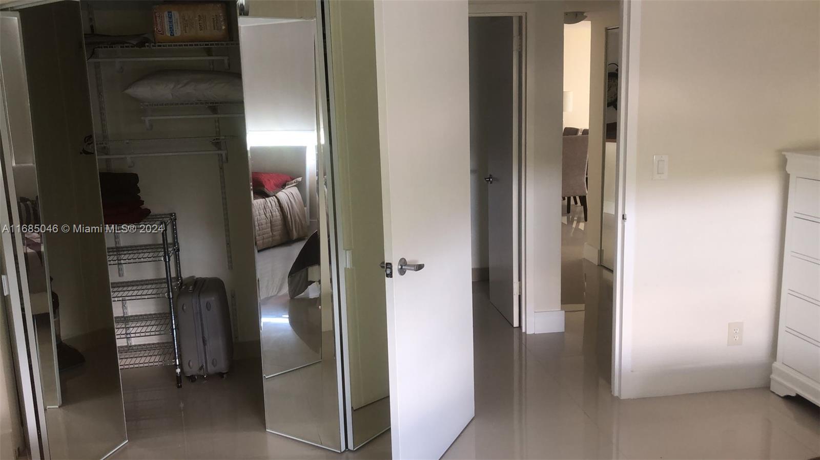 BAYVIEW TOWERS CONDO SOUT - Residential