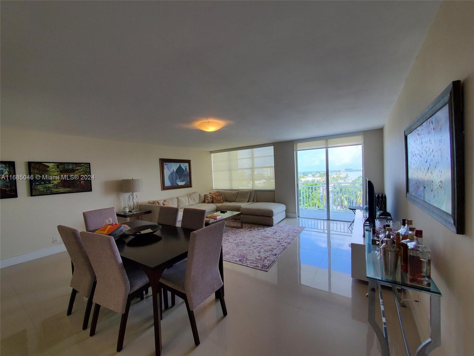 BAYVIEW TOWERS CONDO SOUT - Residential