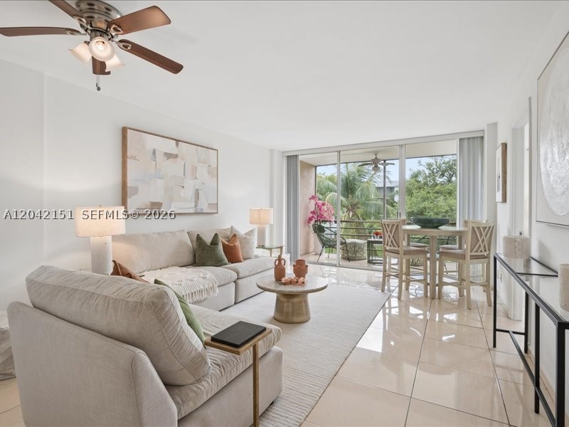 Photo 1 of 29 — 117 Royal Park Dr 3F, Oakland Park, FL 33309