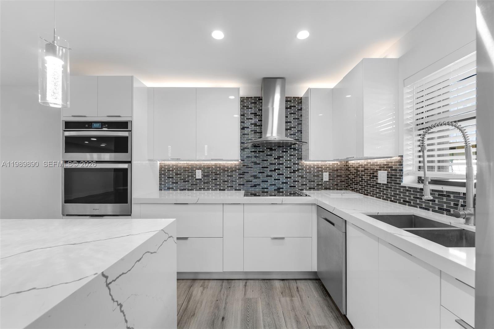 CAMELOT TWO CONDO - Residential