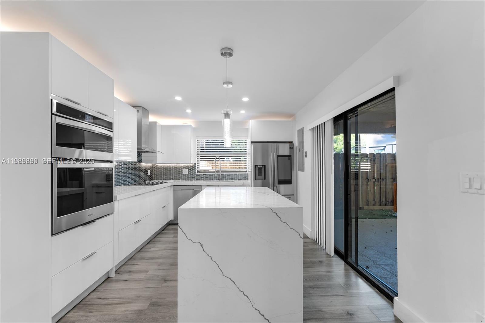 CAMELOT TWO CONDO - Residential