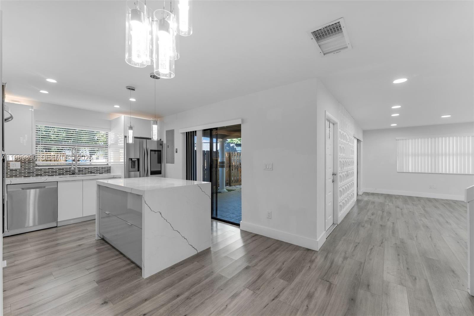 CAMELOT TWO CONDO - Residential