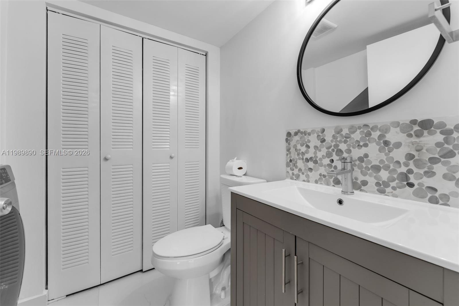 CAMELOT TWO CONDO - Residential