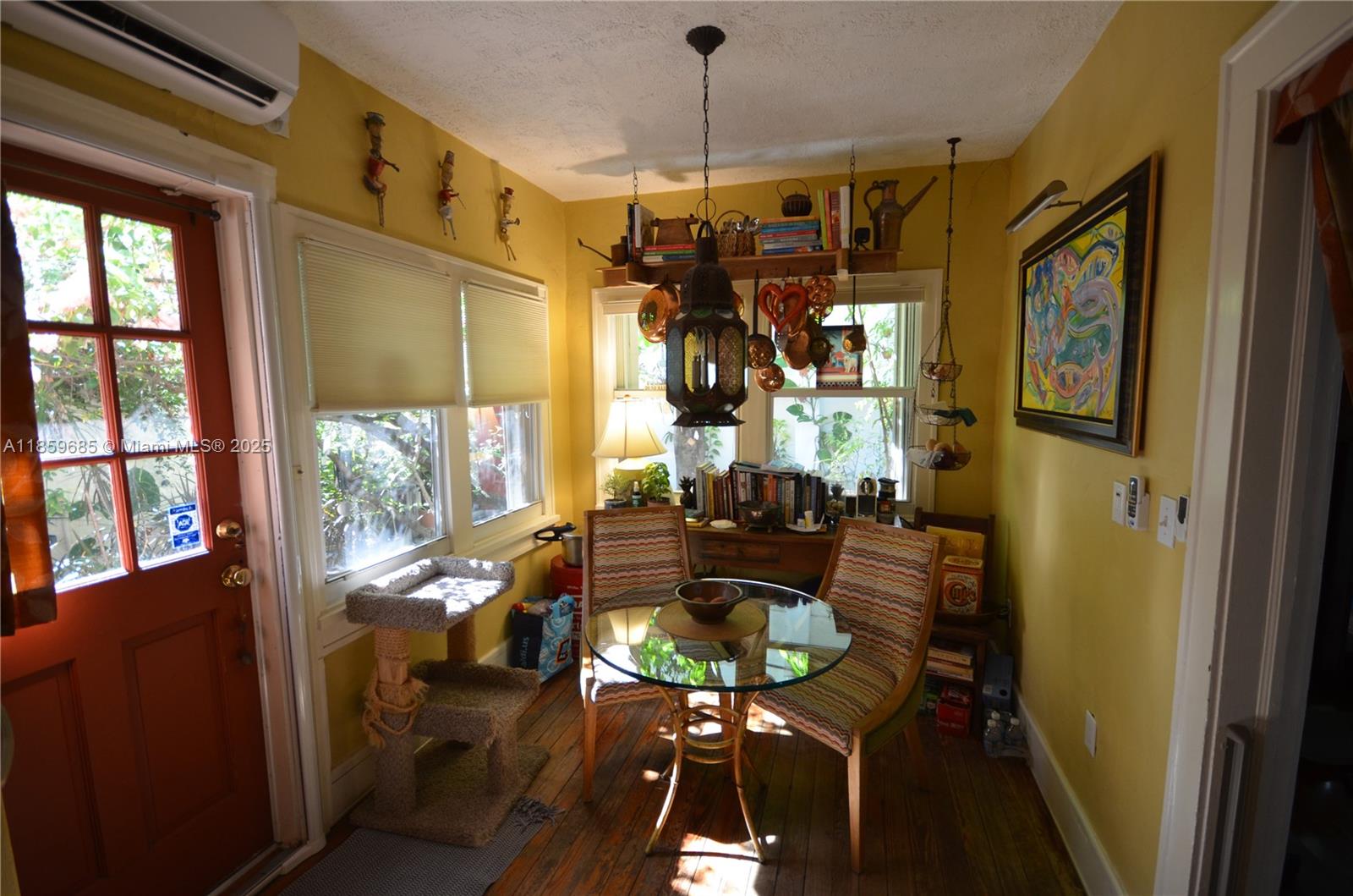 ESCOTTONIA PARK - Residential