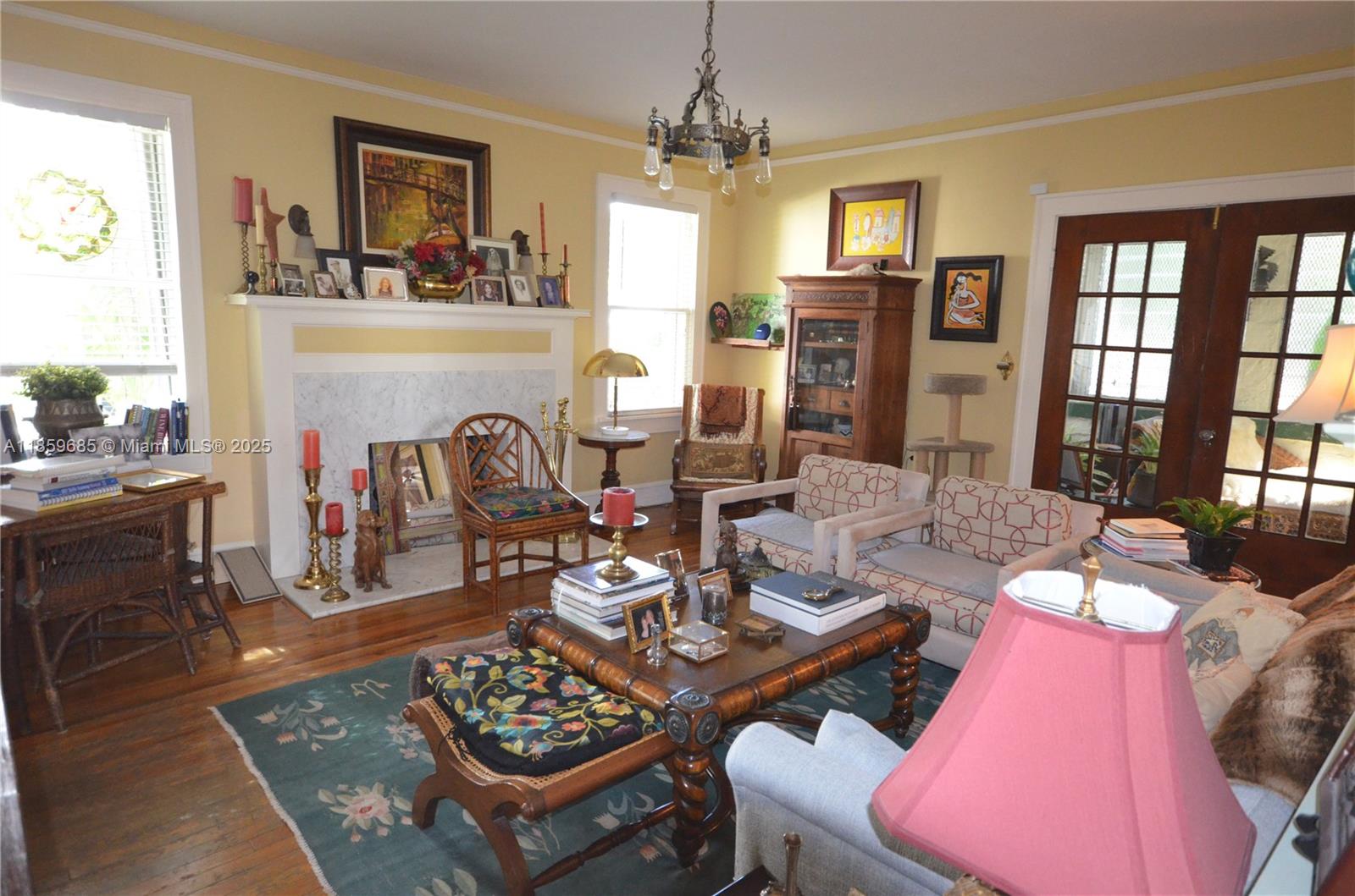 ESCOTTONIA PARK - Residential