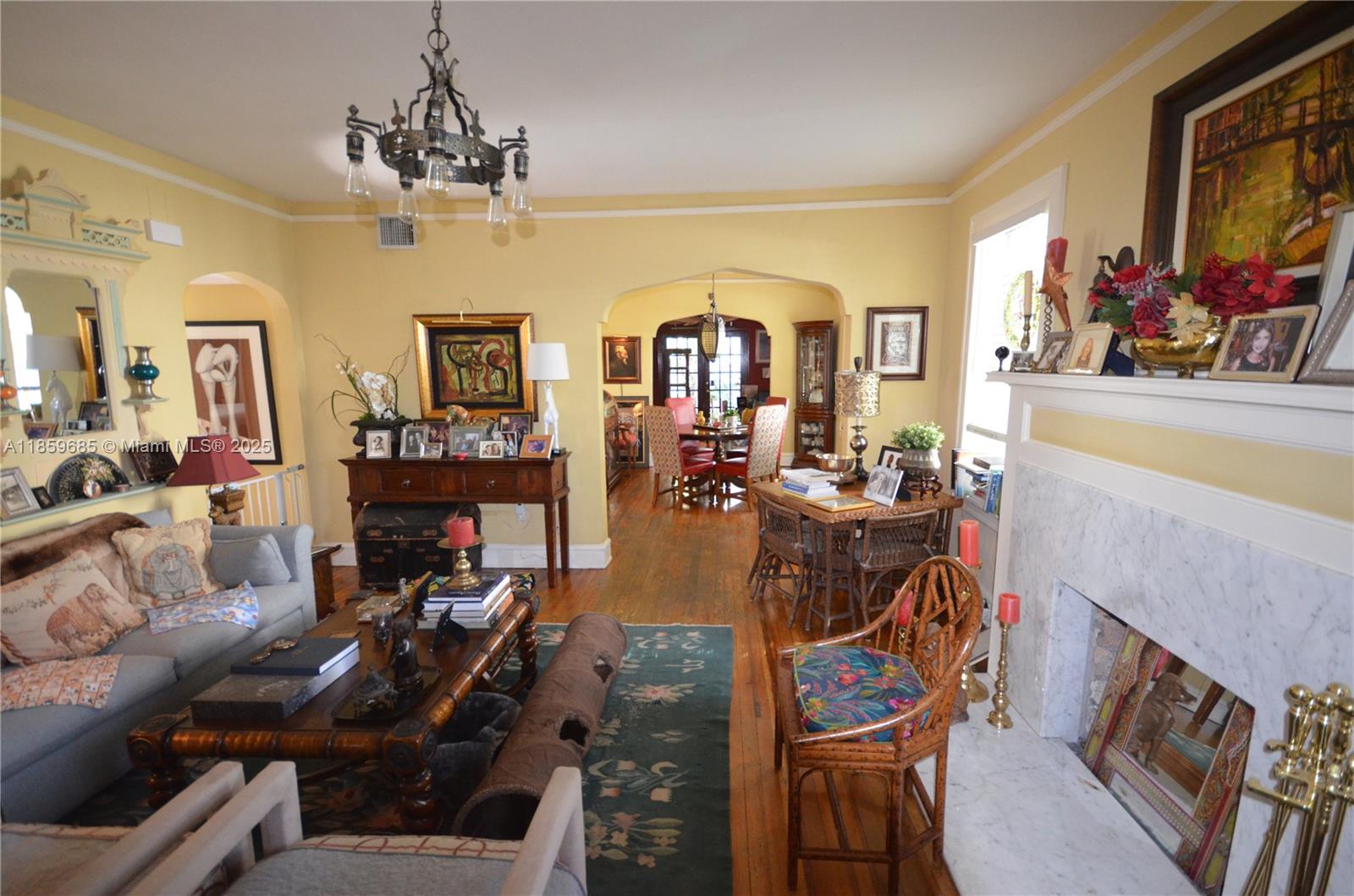 ESCOTTONIA PARK - Residential