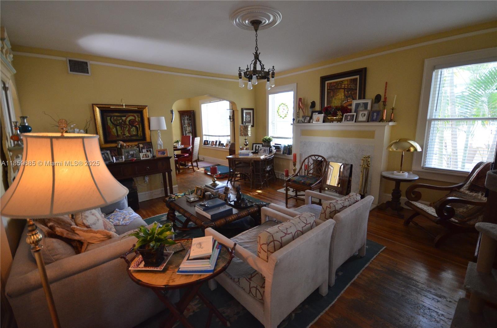 ESCOTTONIA PARK - Residential