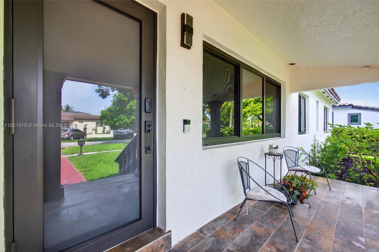 5861 W 2nd Ct