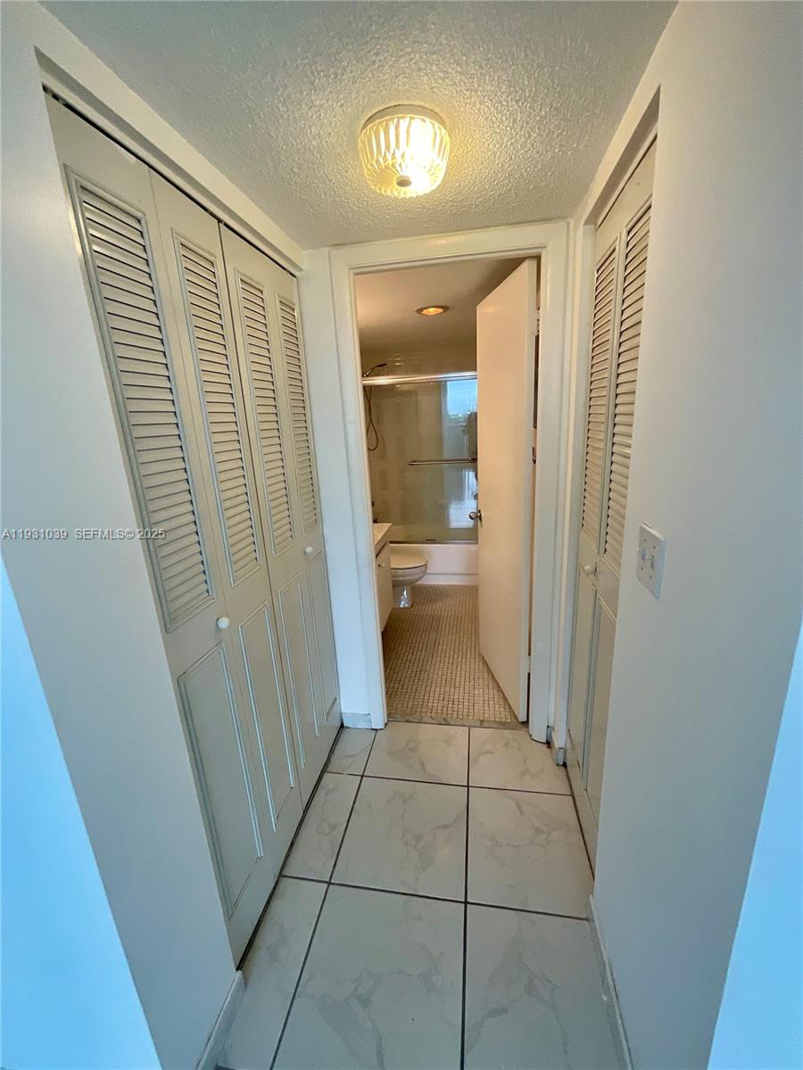 WILSHIRE CONDO - Residential Lease