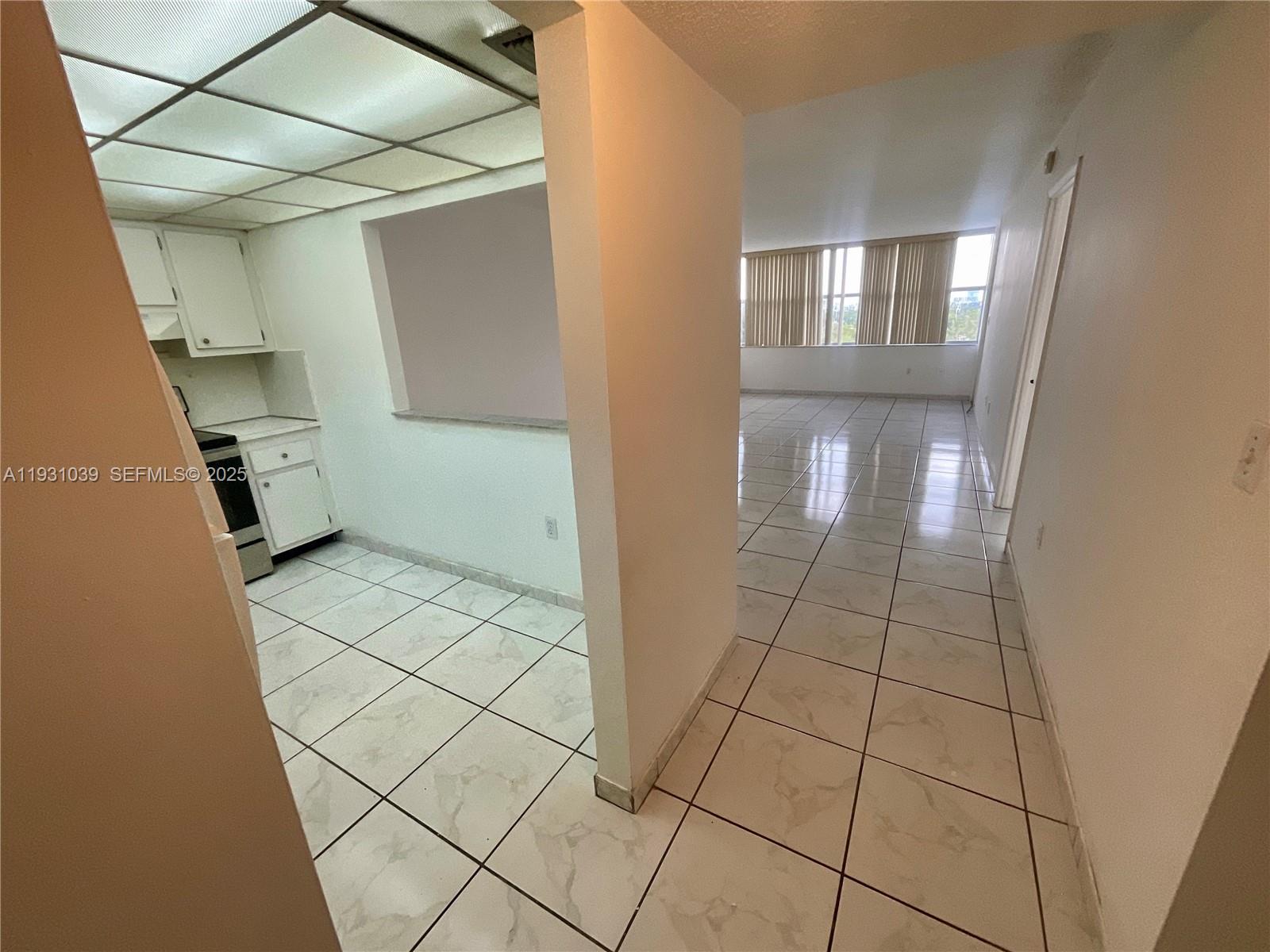 WILSHIRE CONDO - Residential Lease