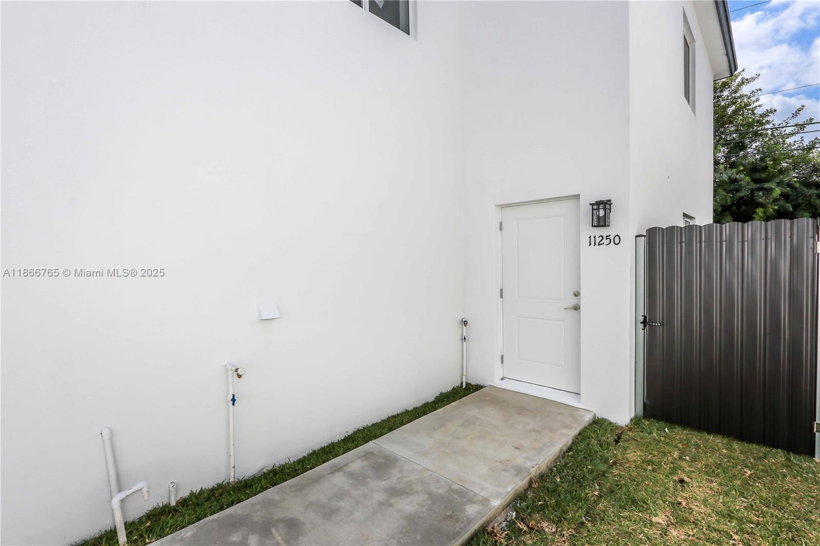 GABRIELA ESTATES - Residential Income