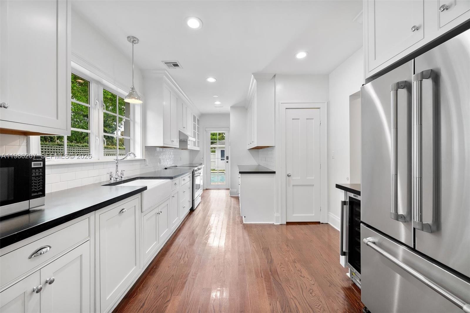 FIRST ADDN PASADENA PK - Residential Lease