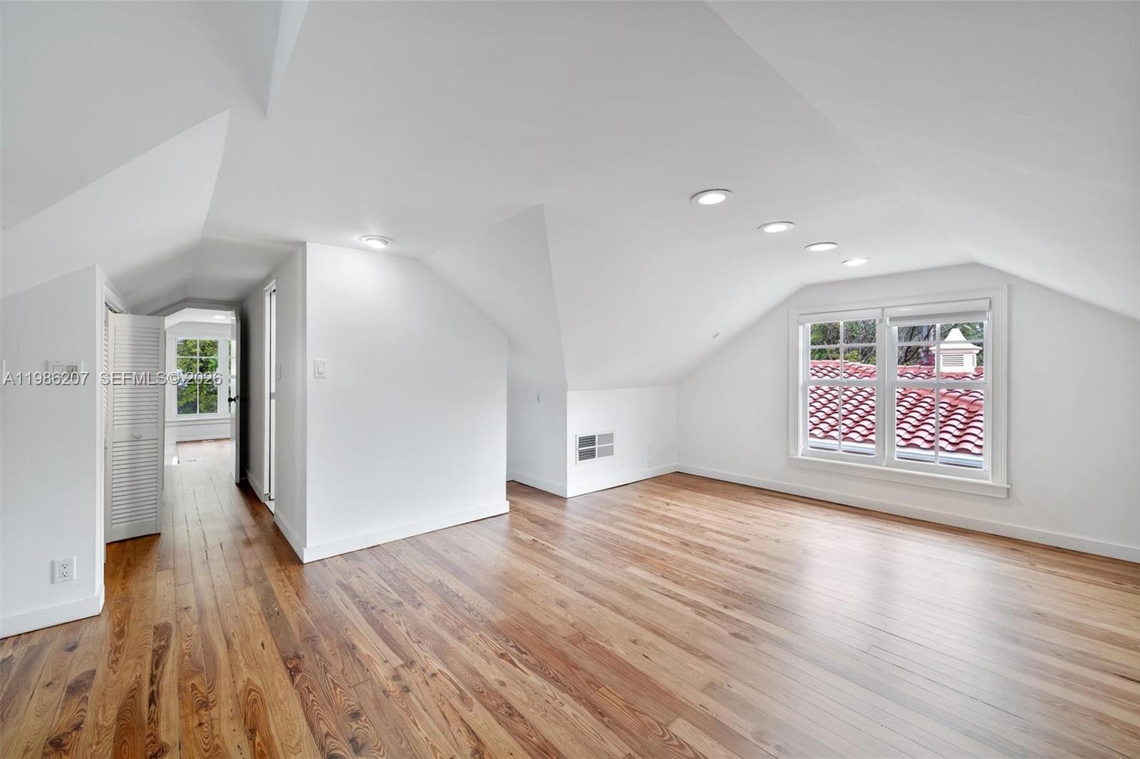 FIRST ADDN PASADENA PK - Residential Lease