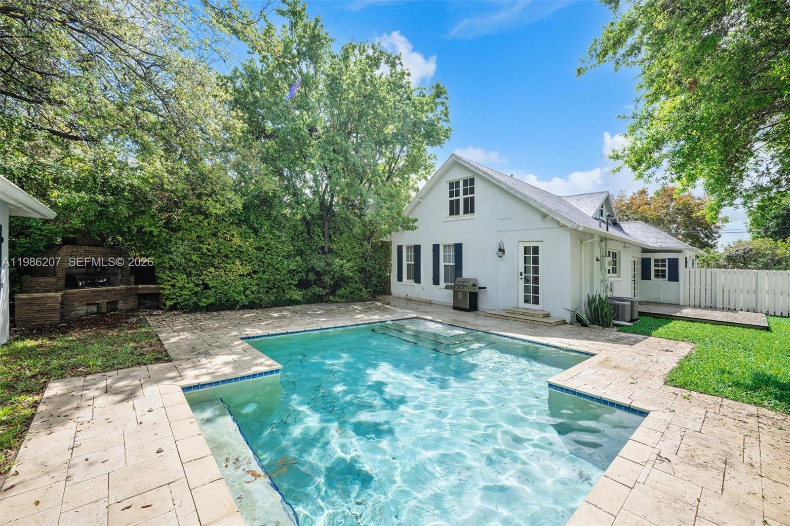 FIRST ADDN PASADENA PK - Residential Lease