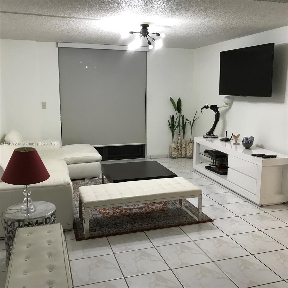Rental Property at 1621 Collins Ave 707, Miami Beach, Miami-Dade County, Florida - Bedrooms: 2 
Bathrooms: 2  - $4,800 MO.