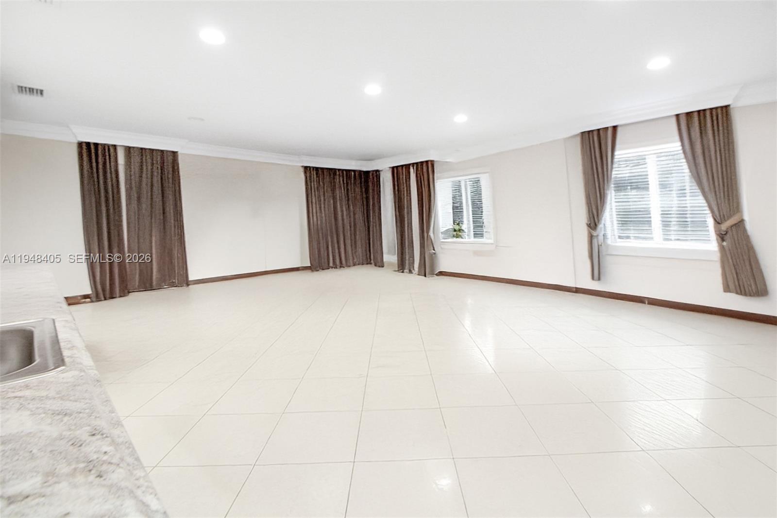 ROSEWOOD HOMES - Residential