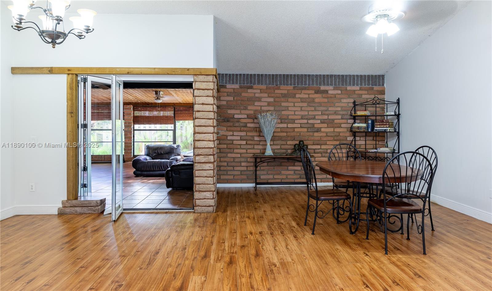 LAKES OF THE MEADOW SEC 4 - Residential