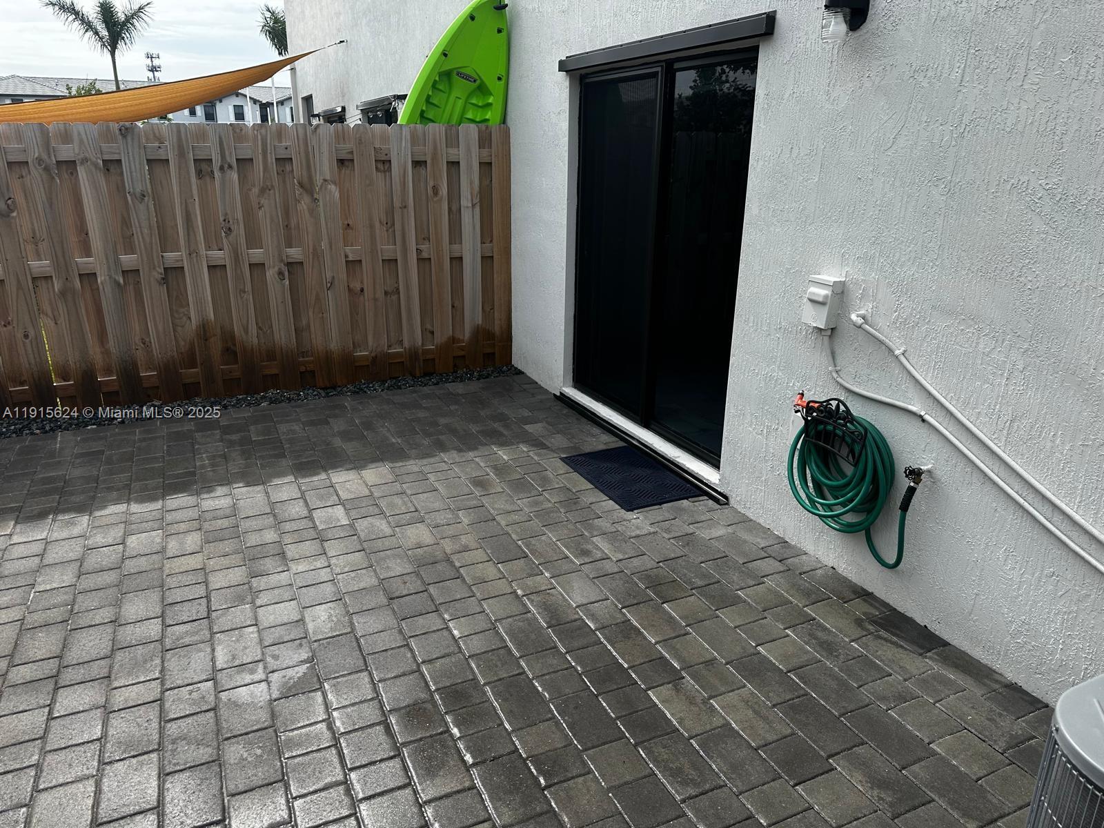 PINE ISLE - Residential