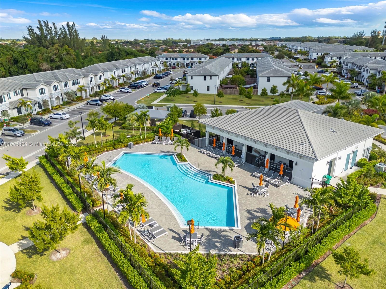 PINE ISLE - Residential