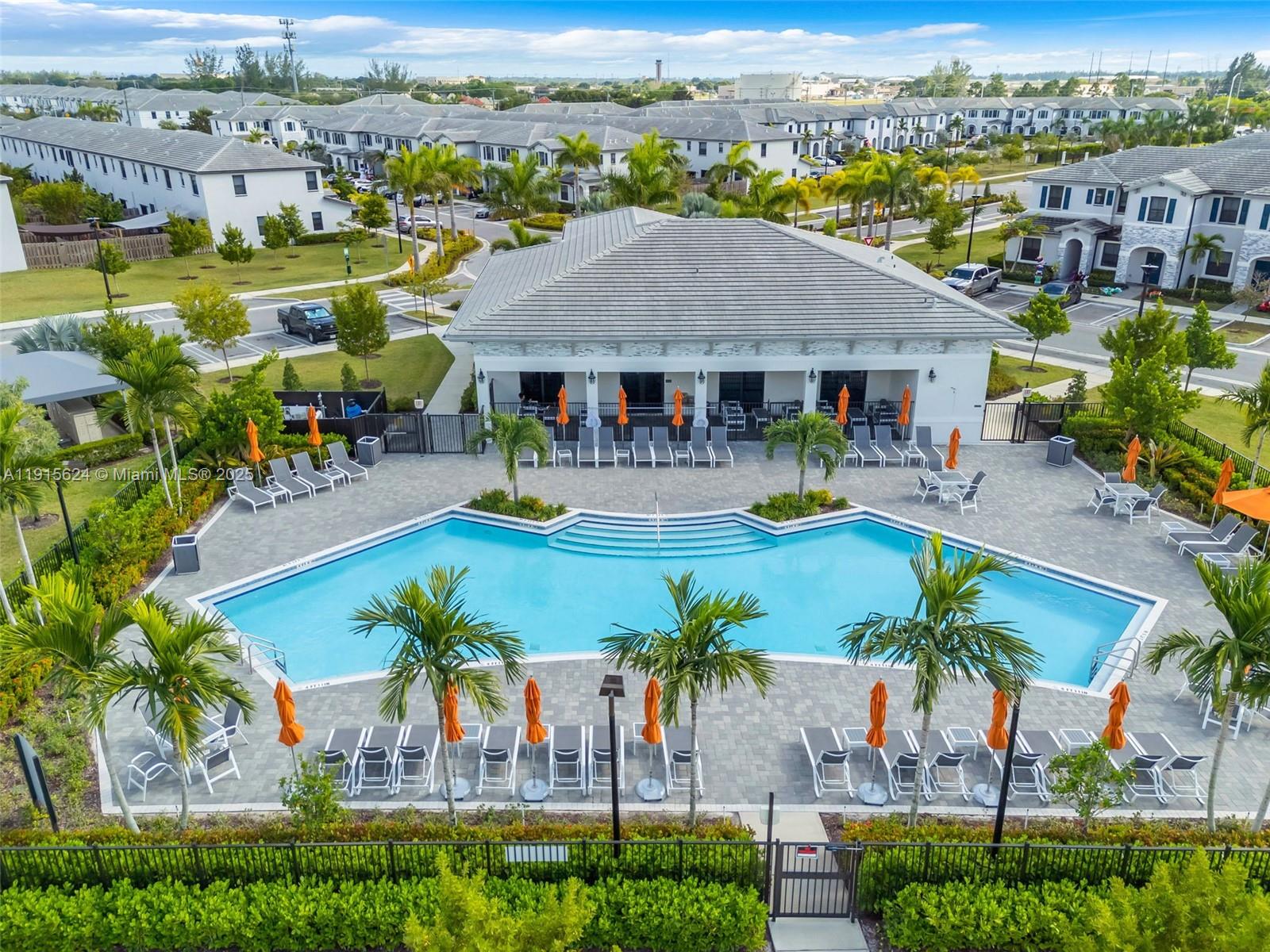 PINE ISLE - Residential