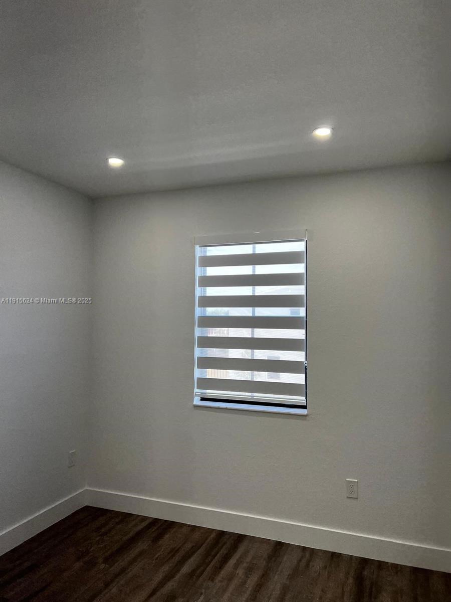 PINE ISLE - Residential