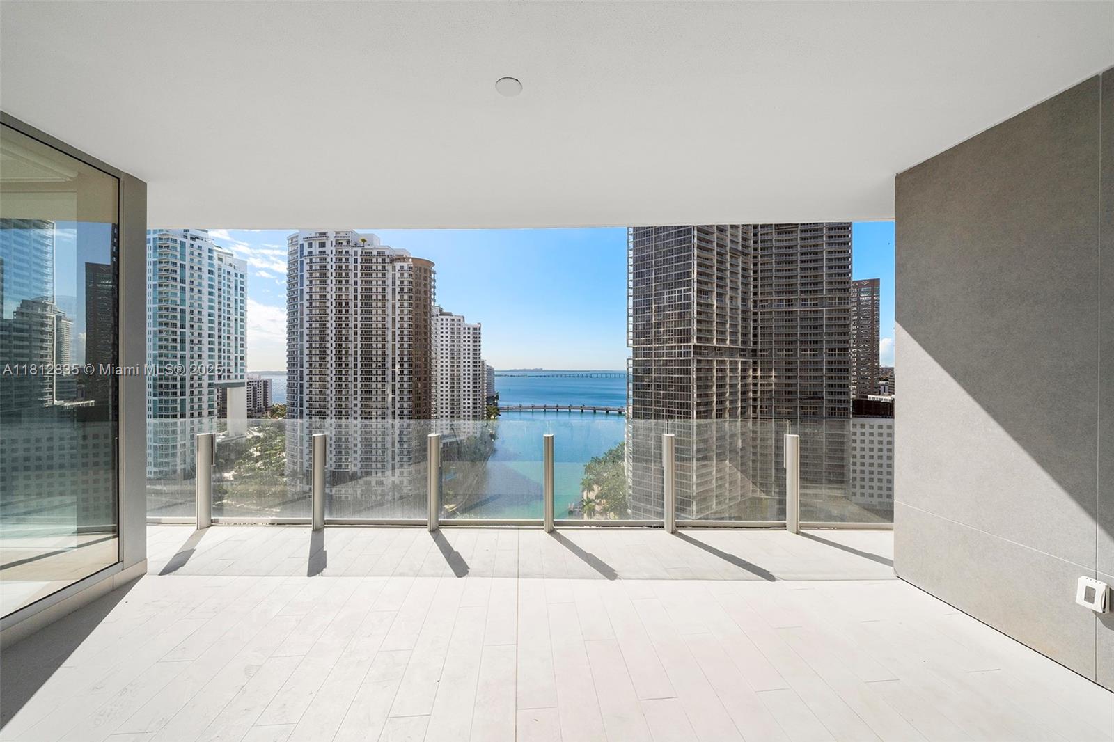 300 BISCAYNE BLVD WAY COND - Residential