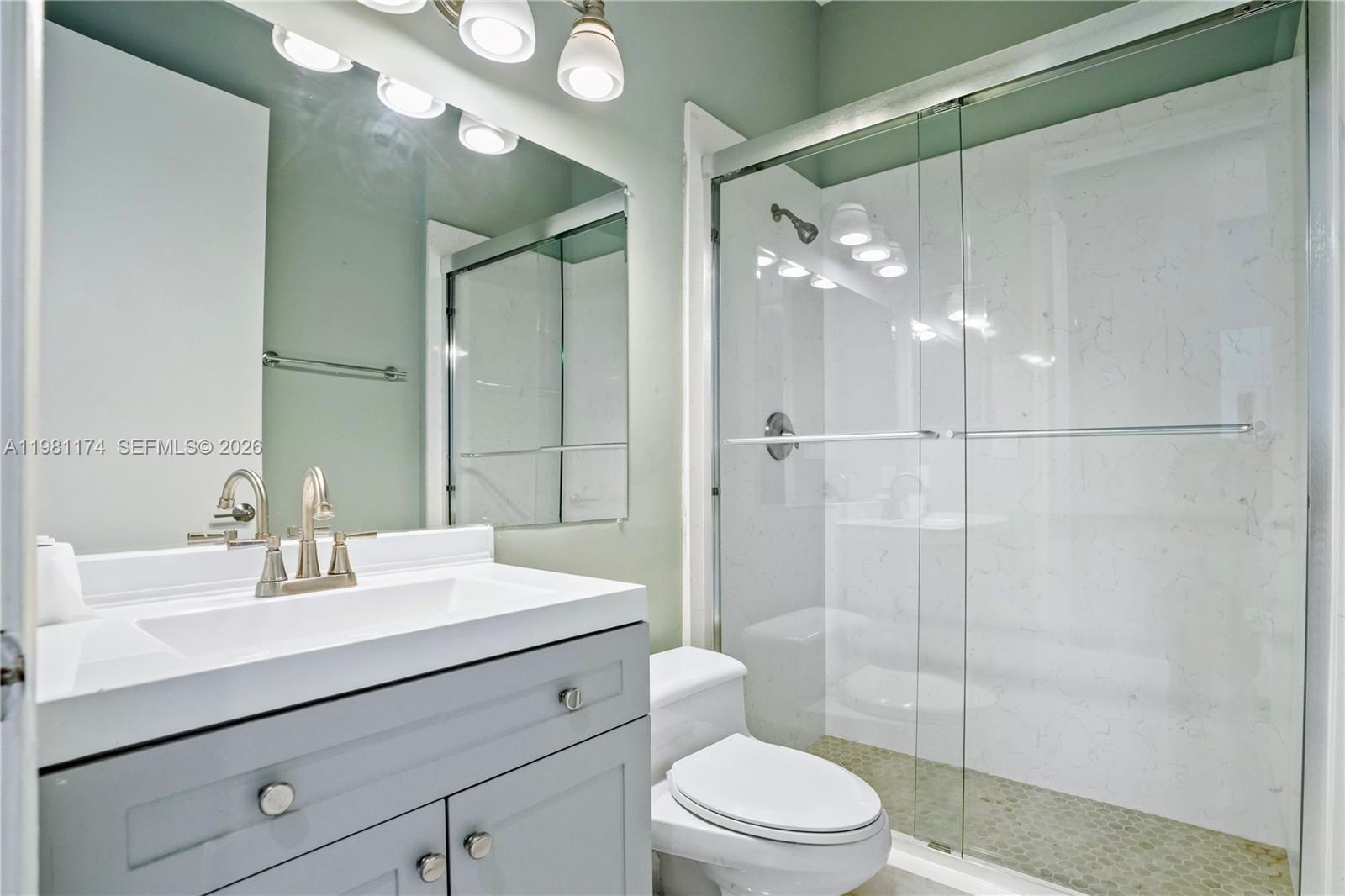 ISLAND WAY - Residential