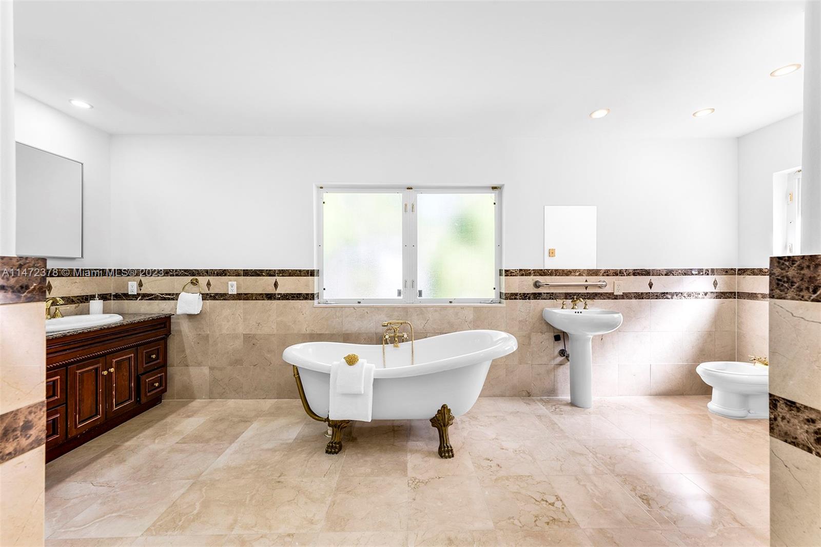 CORAL GABLES SEC C - Residential