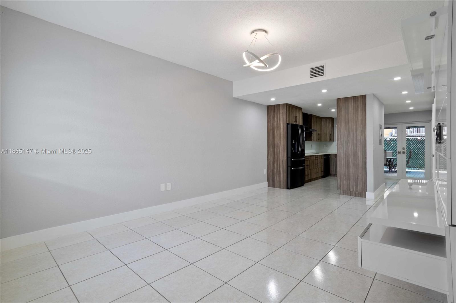 3378 W 80th St 103