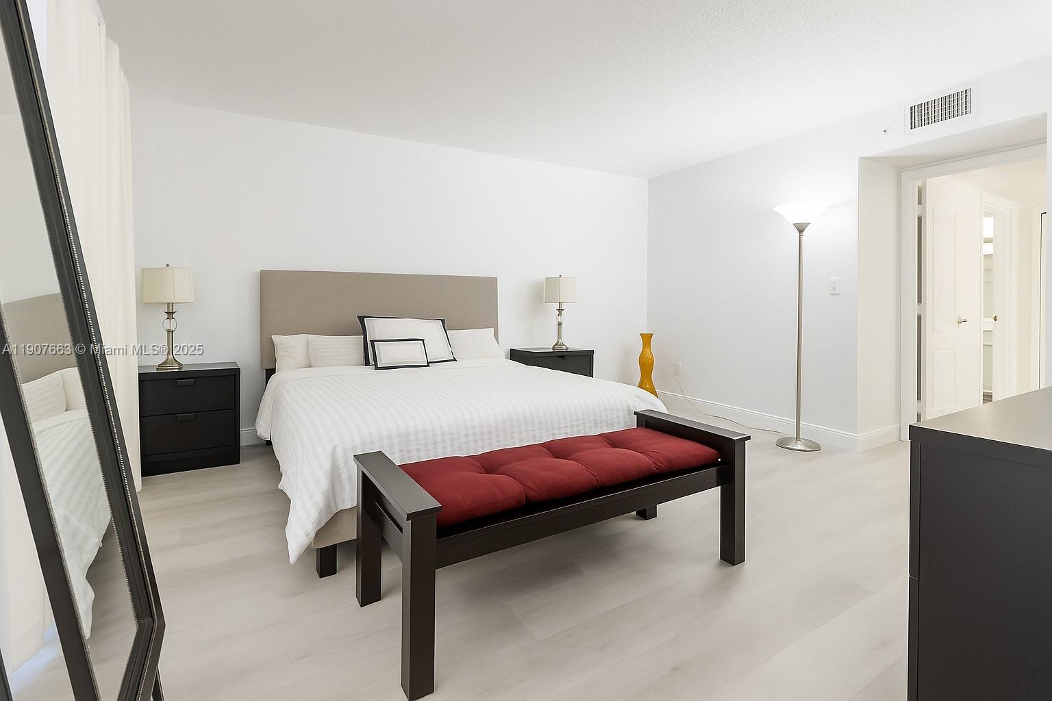 HORIZONS WEST CONDO #10 - Residential Lease