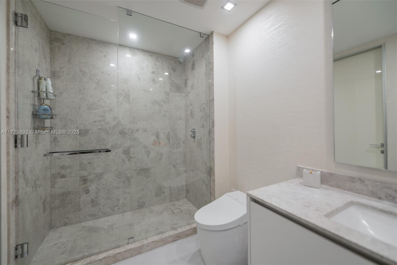 MUSE CONDO - Residential