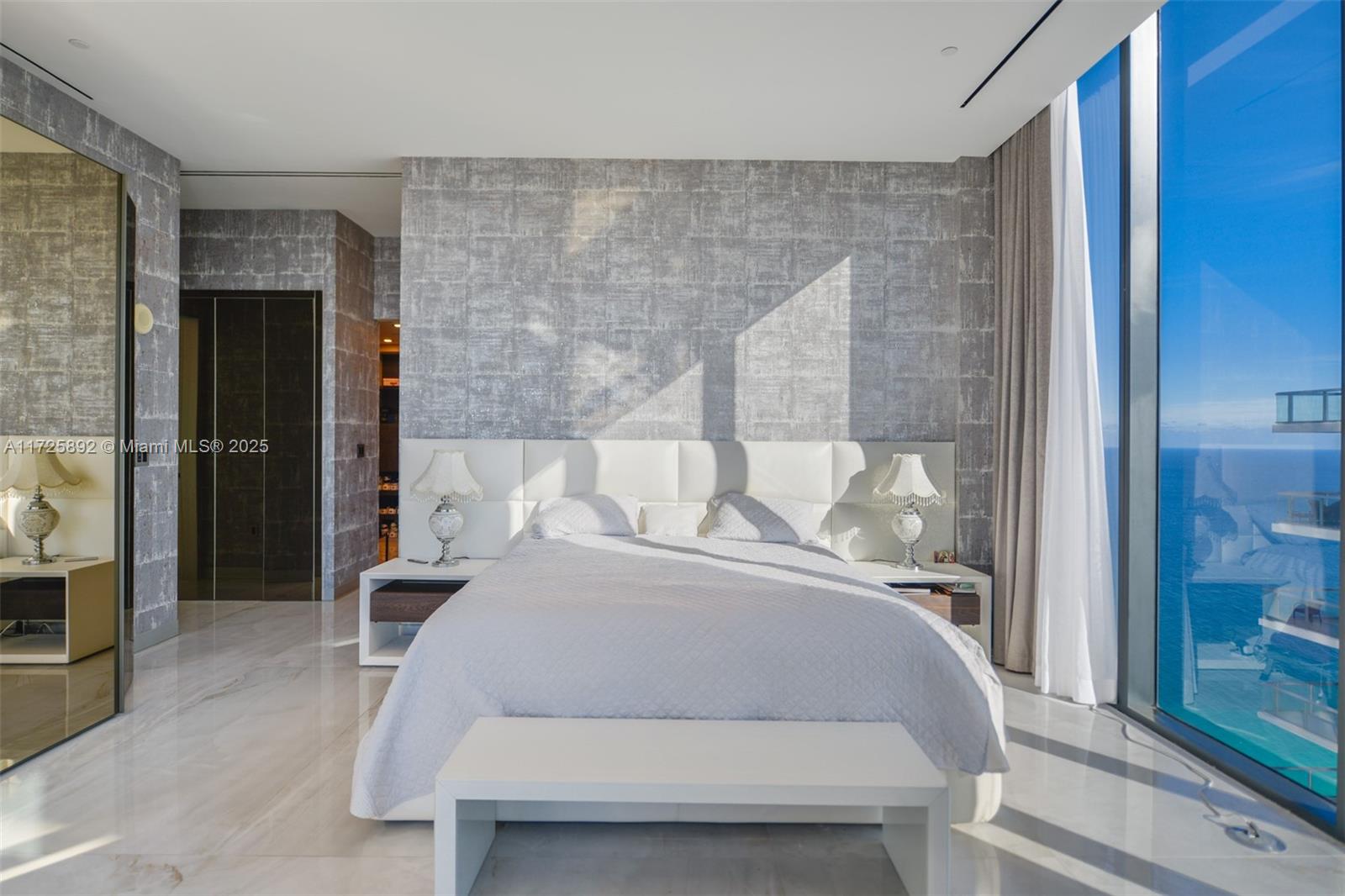 MUSE CONDO - Residential