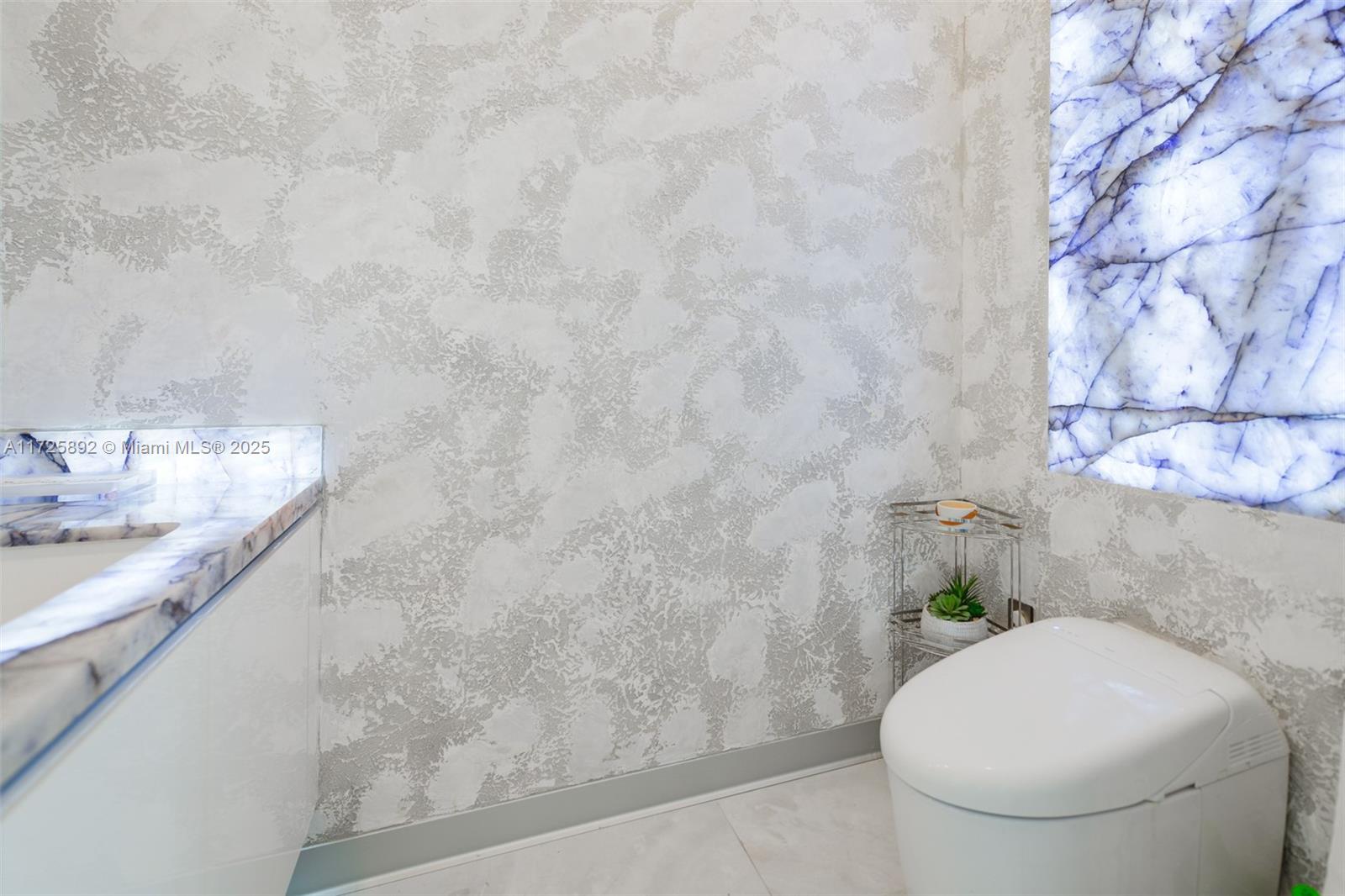 MUSE CONDO - Residential
