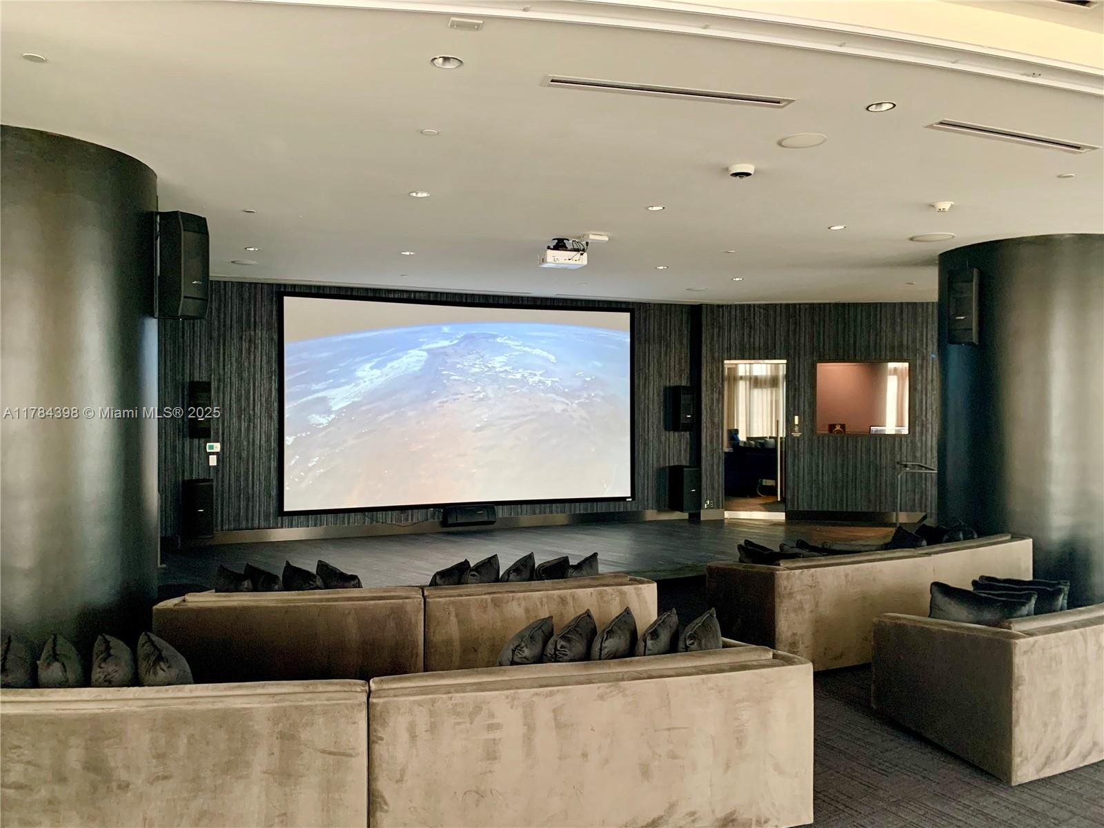 PARAMOUNT MIAMI WORLDCENT - Residential