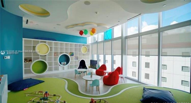 PARAMOUNT MIAMI WORLDCENT - Residential