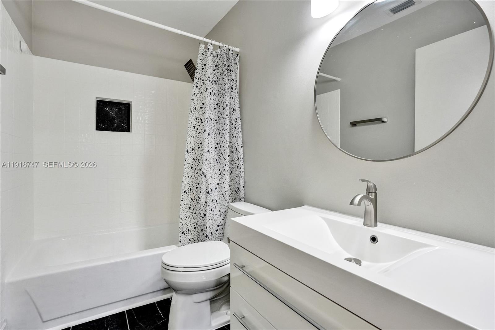 BREAKERS WEST 6 - Residential