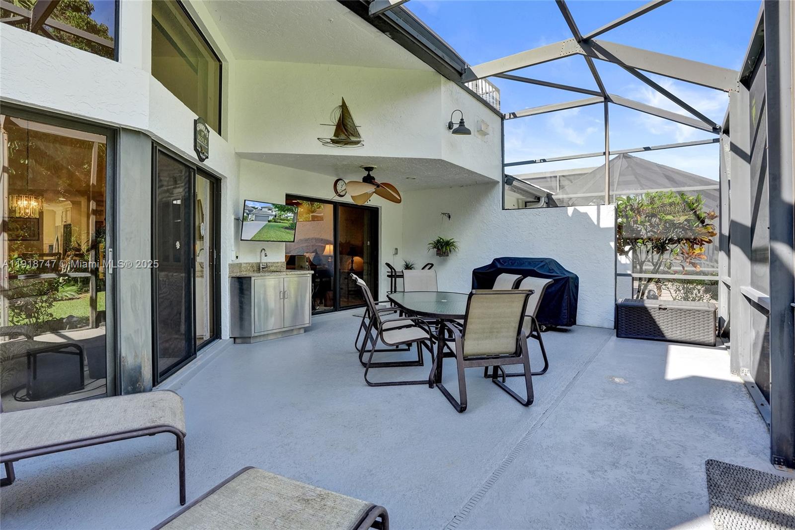 BREAKERS WEST 6 - Residential