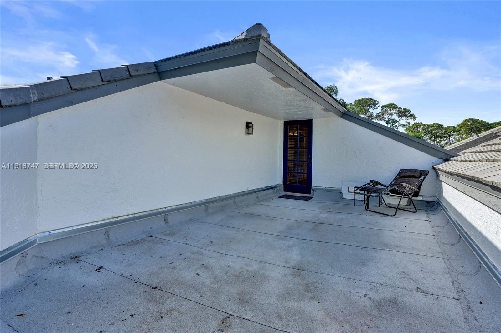 BREAKERS WEST 6 - Residential