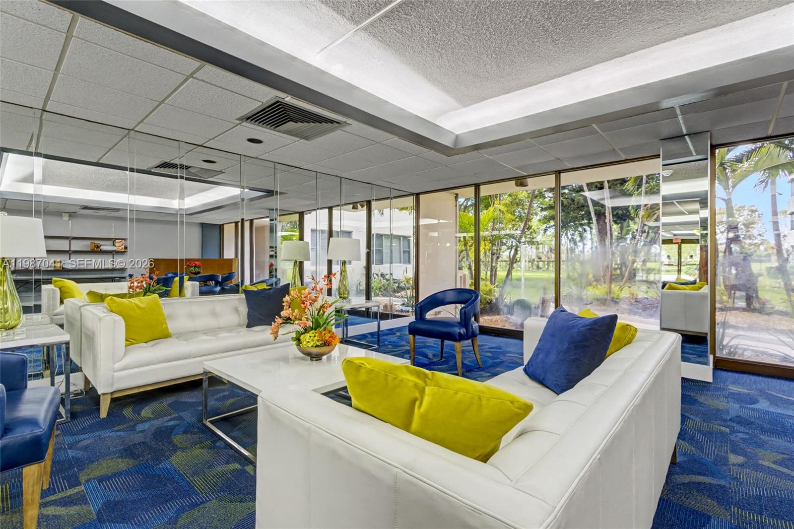 HILLCREST EAST NO 23 COND - Residential