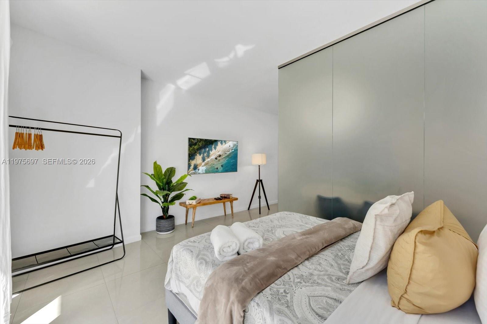 ICON BRICKELL CONDO NO 3 - Residential