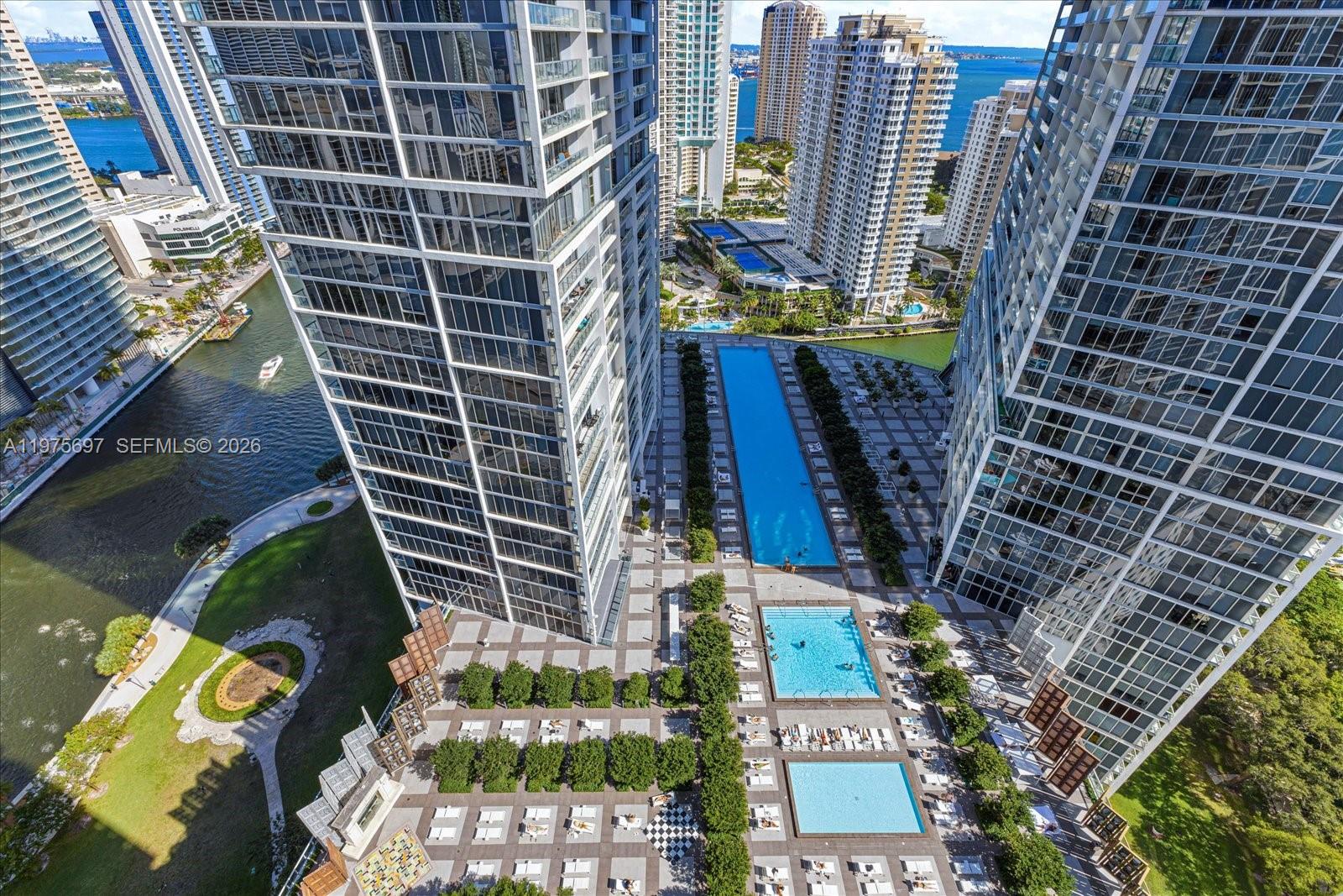 ICON BRICKELL CONDO NO 3 - Residential