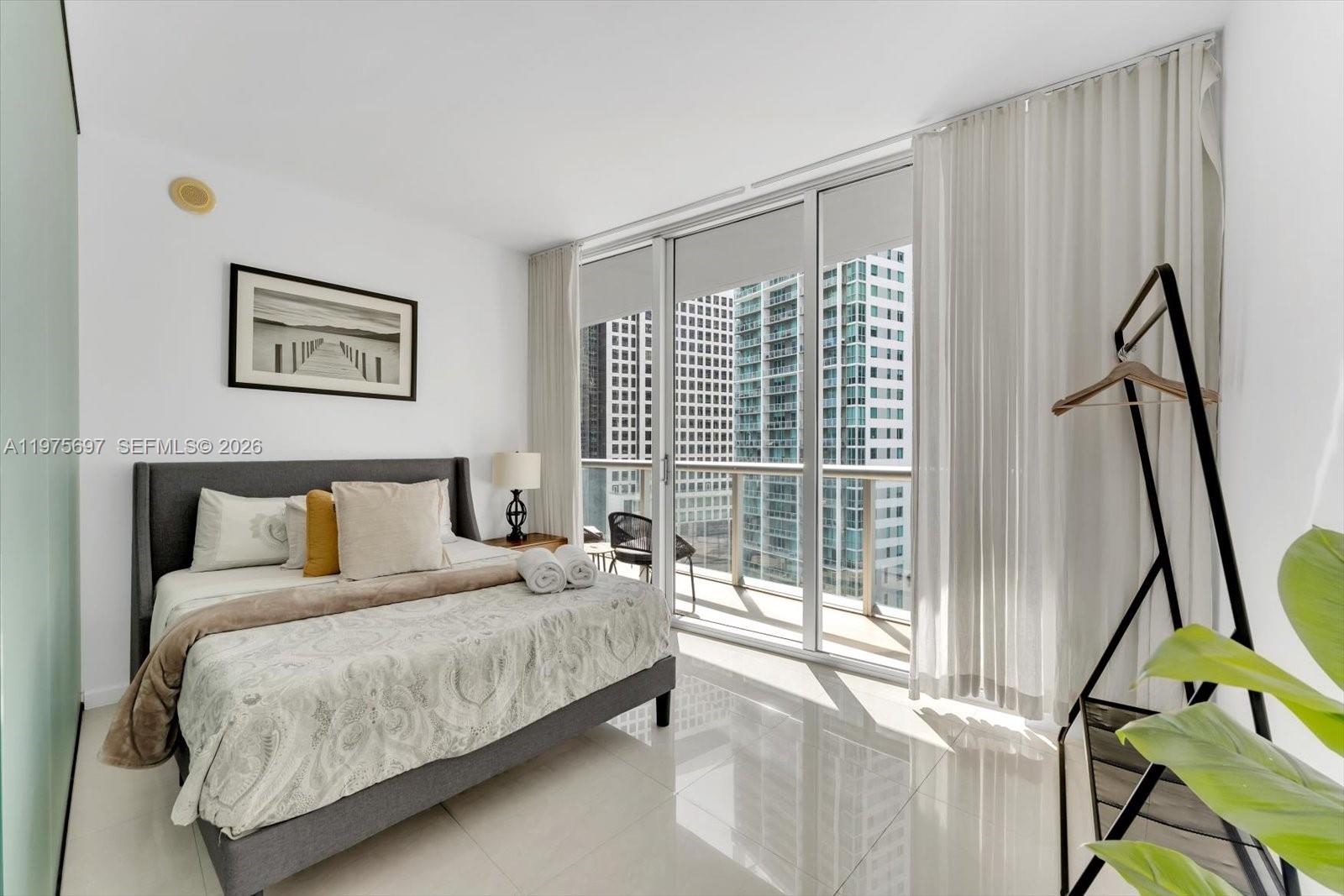 ICON BRICKELL CONDO NO 3 - Residential