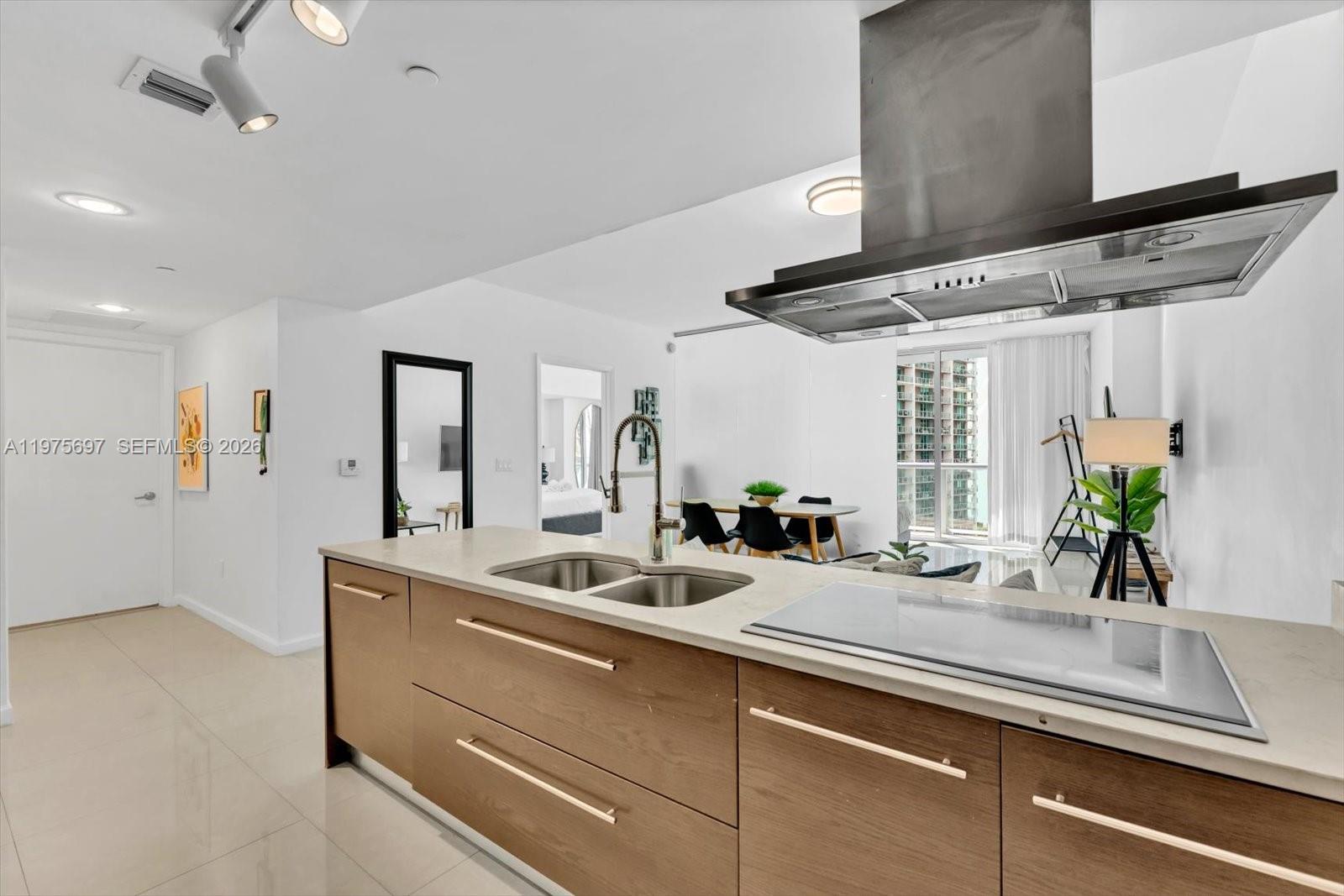 ICON BRICKELL CONDO NO 3 - Residential