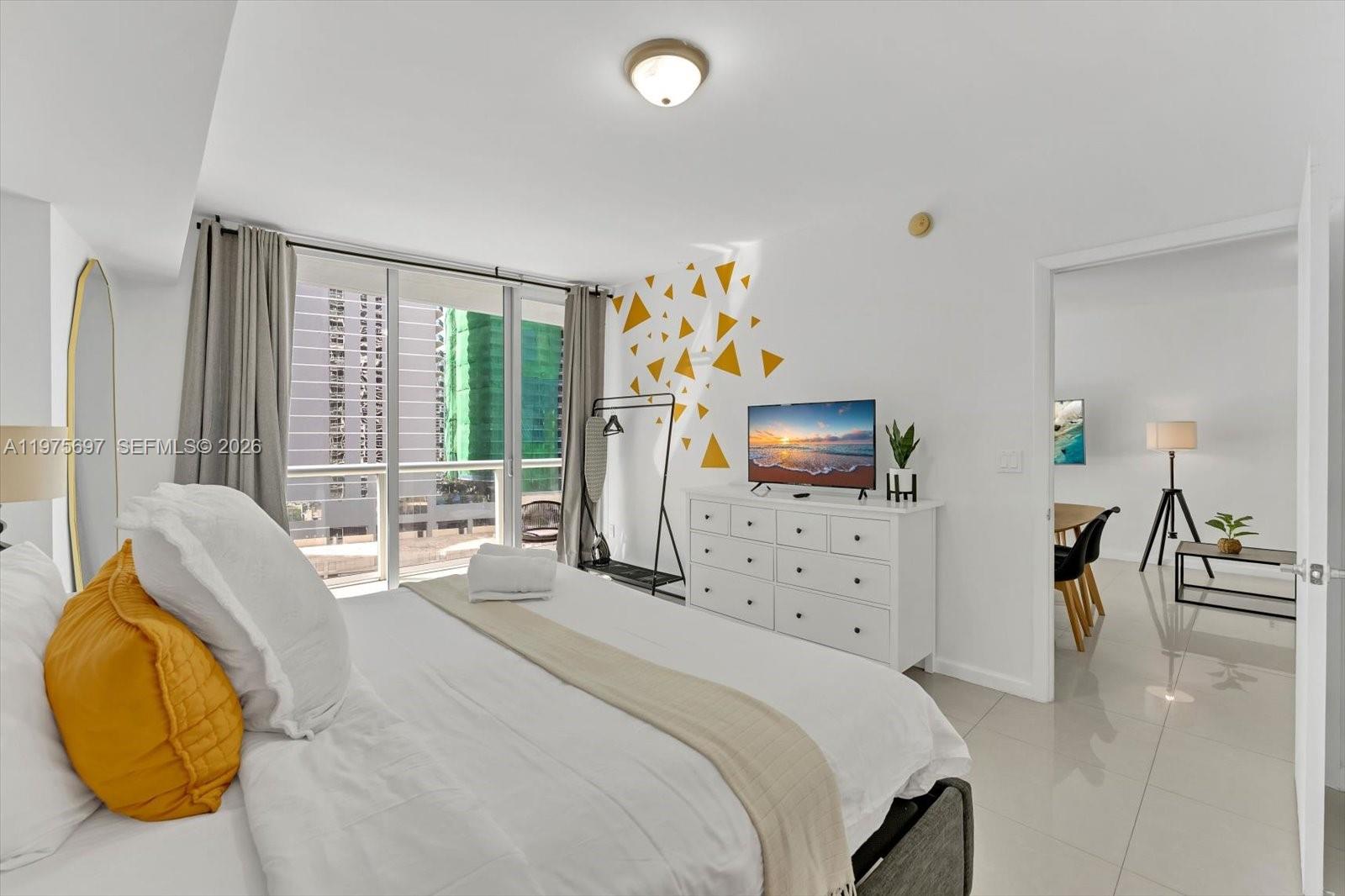 ICON BRICKELL CONDO NO 3 - Residential