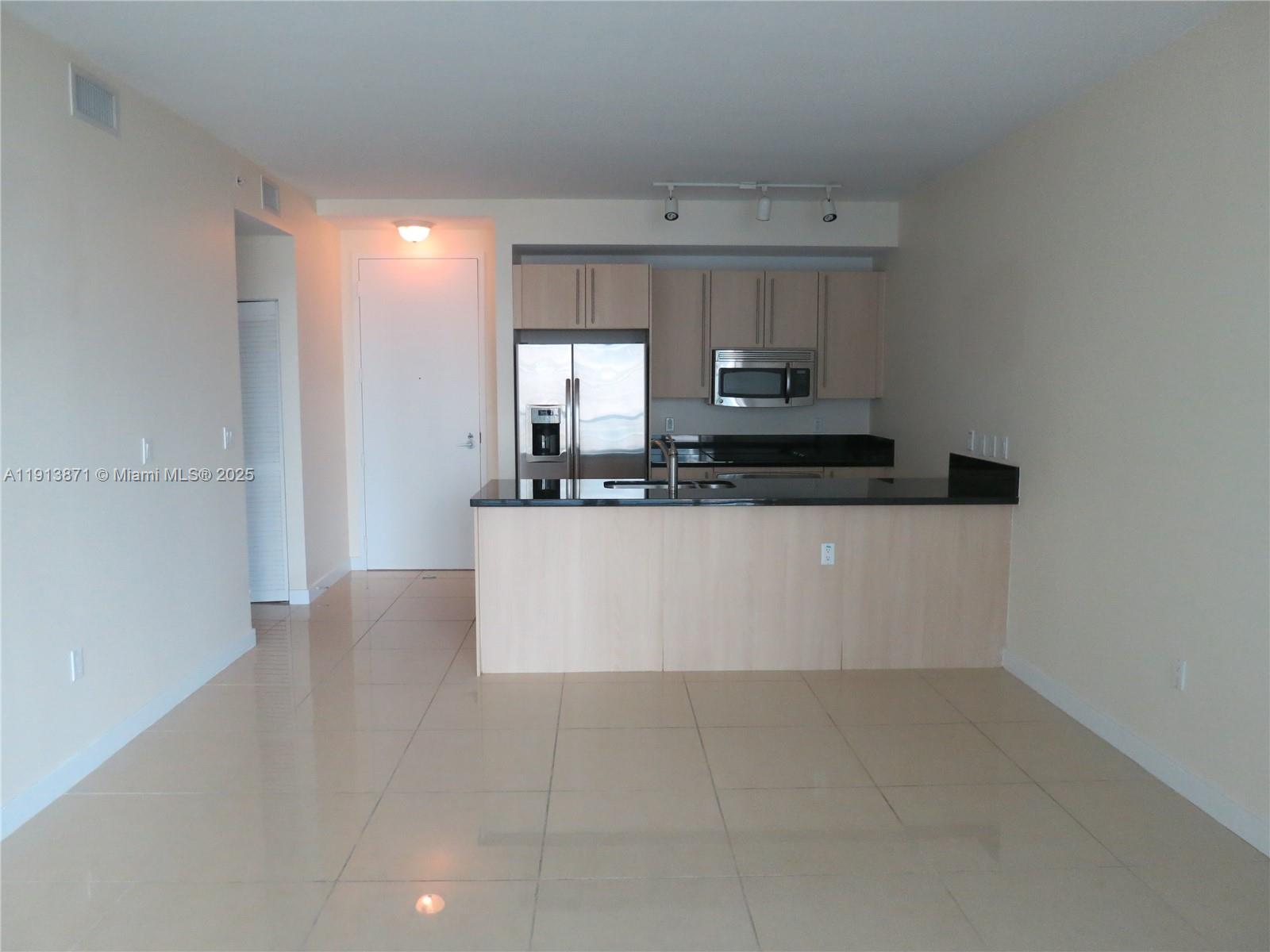 THE AXIS ON BRICKELL II C - Residential Lease