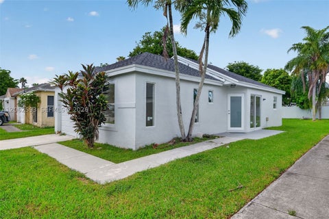 Photo of 941 SW 7th Pl, Florida City, FL 33034 (MLS # A12062593)
